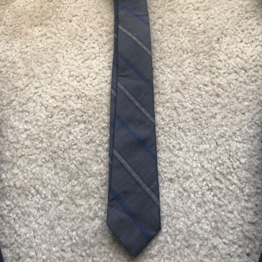 String beans skinny tie